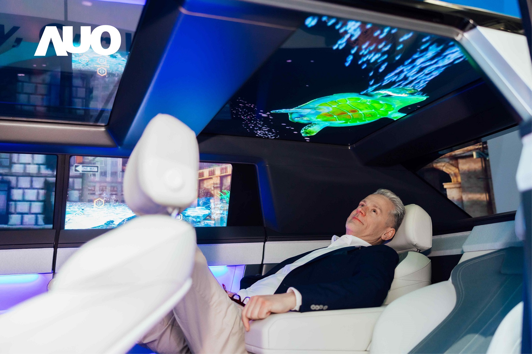 ���ָ�60netSmart Cockpit 2025��Micro LED͸�������ͻ�����������֮��ɣ�Я��BHTC����δ���ӽ�ĳ���Display HMI�������
